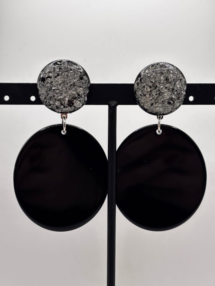 Boucle d'oreille noir et cabochon argent