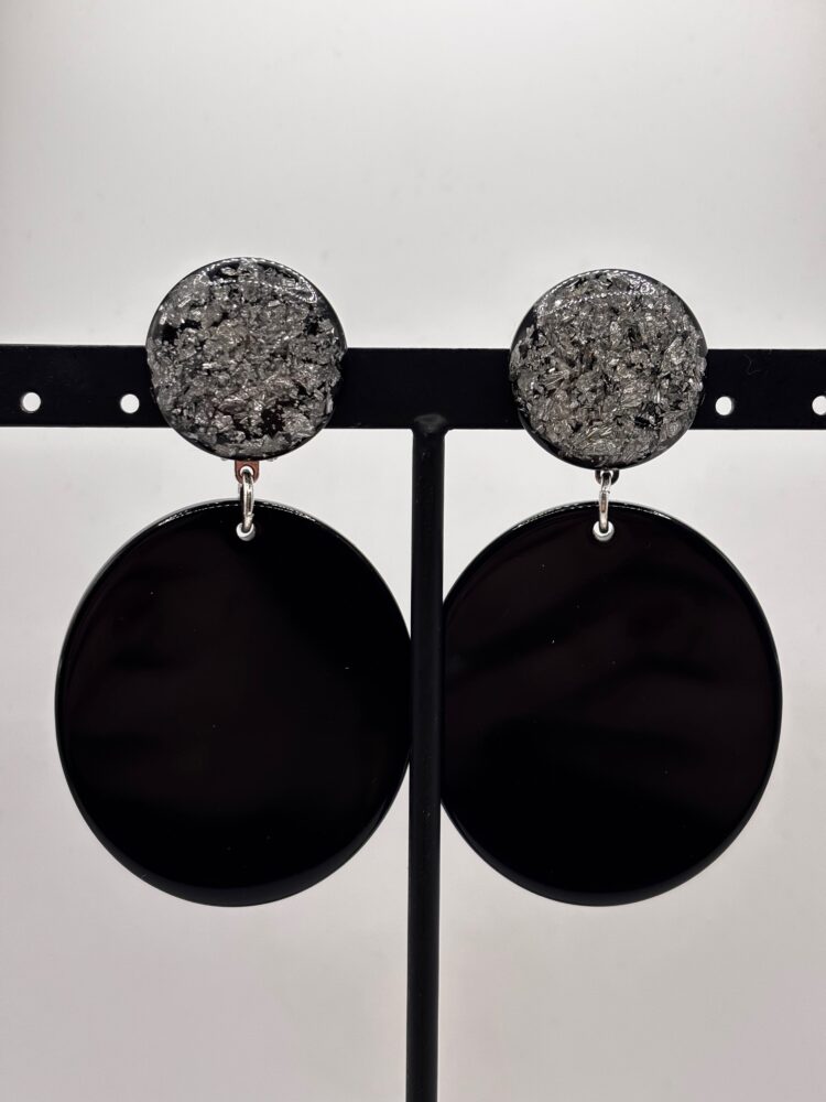 Boucle d'oreille noir et cabochon argent