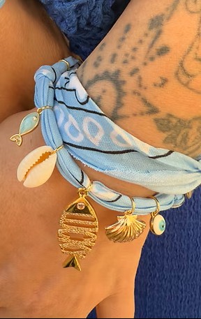 Collier bandana bleu ciel