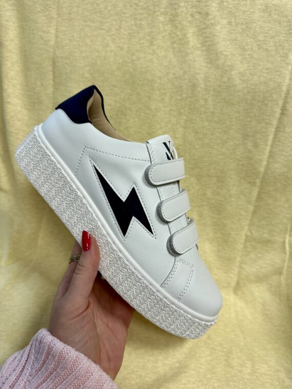 VICKY NAVY